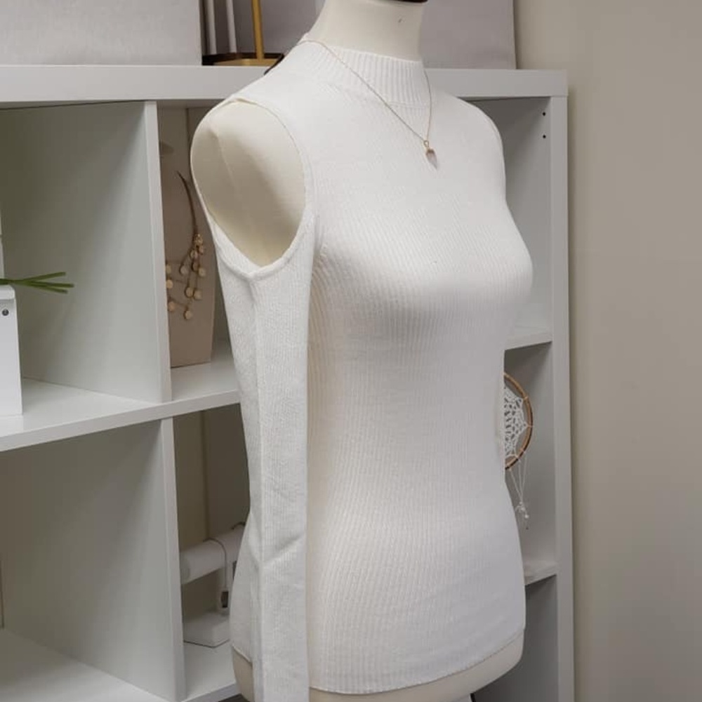 Cold Shoulder Rib Knit Top - Picture 2 of 2